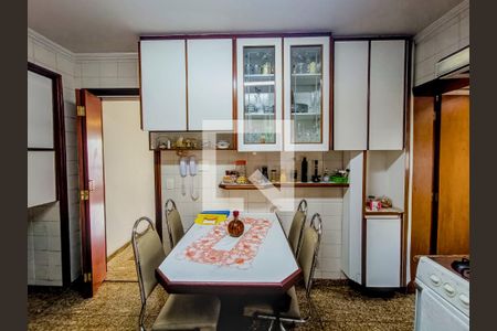 Apartamento à venda com 109m², 4 quartos e 2 vagas Apartamento à venda com 109m², 4 quartos e 2 vagasCozinha