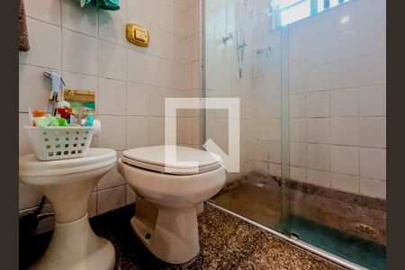 Apartamento à venda com 109m², 4 quartos e 2 vagas Apartamento à venda com 109m², 4 quartos e 2 vagasBanheiro Social