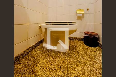 Apartamento à venda com 109m², 4 quartos e 2 vagas Apartamento à venda com 109m², 4 quartos e 2 vagasLavabo