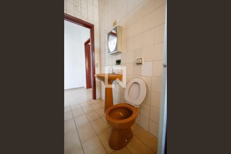 Banheiro de casa para alugar com 1 quarto, 60m² em Jardim Garcez, Taubaté