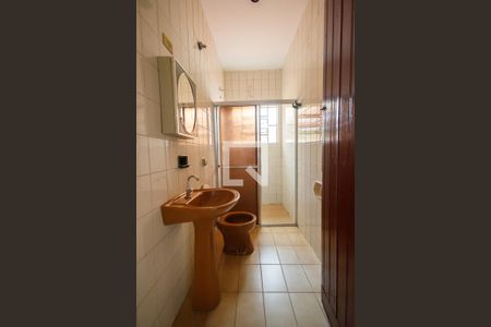 Banheiro de casa para alugar com 1 quarto, 60m² em Jardim Garcez, Taubaté