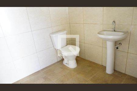 Casa para alugar com 480m², 3 quartos e 2 vagasBanheiro