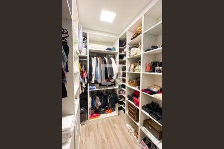 Apartamento à venda com 144m², 4 quartos e 1 vagaSuíte - Closet
