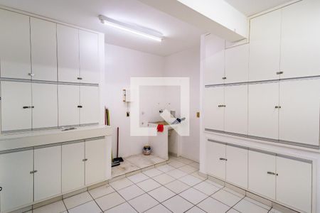 Casa à venda com 299m², 3 quartos e 2 vagasÁrea de Serviço