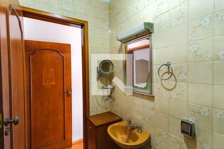 Casa à venda com 299m², 3 quartos e 2 vagasBanheiro da Suíte