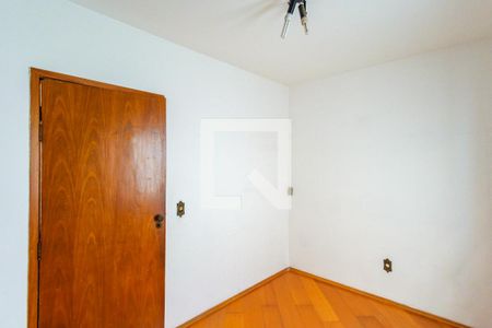 Casa à venda com 299m², 3 quartos e 2 vagasQuarto 1