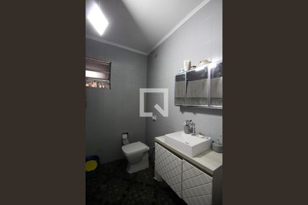 Casa à venda com 149m², 2 quartos e 2 vagasBanheiro 1