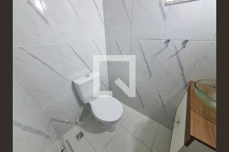 Banheiro de casa para alugar com 2 quartos, 90m² em Madureira, Rio de Janeiro