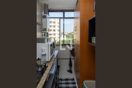 Apartamento à venda com 70m², 2 quartos e 1 vagaÁrea de Serviço
