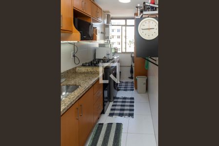 Apartamento à venda com 70m², 2 quartos e 1 vagaCozinha - Armários