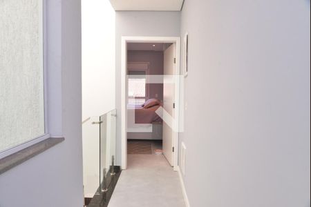 Casa à venda com 289m², 3 quartos e 4 vagasCorredor Quartos