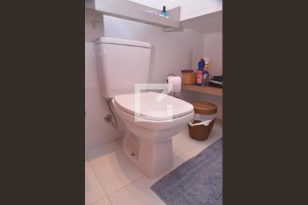 Casa à venda com 289m², 3 quartos e 4 vagasLavabo