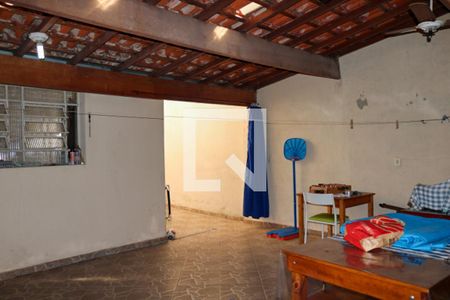 Casa à venda com 250m², 2 quartos e 1 vagaChurrasqueira