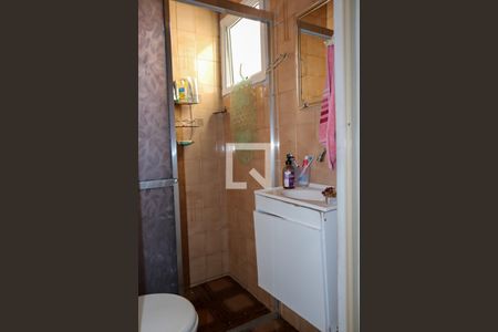 Casa à venda com 250m², 2 quartos e 1 vagaBanheiro da Suíte - Casa 02