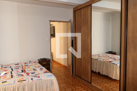 Casa à venda com 250m², 2 quartos e 1 vagaSuíte - Casa 02