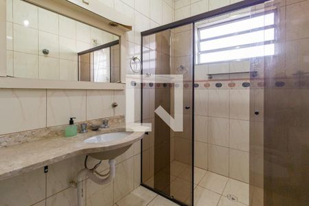 Casa à venda com 200m², 3 quartos e 2 vagasBanheiro