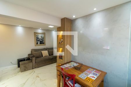 Sala de apartamento para alugar com 2 quartos, 64m² em Vila Penteado, São Paulo