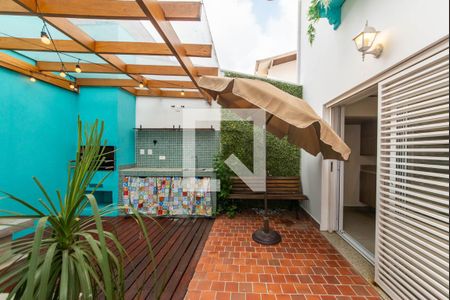 Casa para alugar com 110m², 2 quartos e 2 vagasQuintal - Churrasqueira
