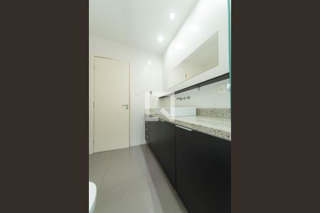 Casa para alugar com 110m², 2 quartos e 2 vagasBanheiro Social