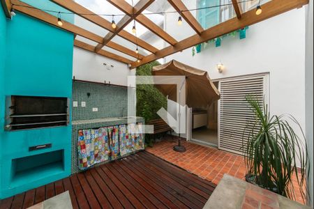 Casa para alugar com 110m², 2 quartos e 2 vagasQuintal - Churrasqueira