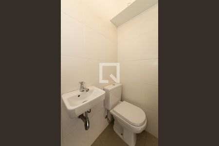 Casa para alugar com 110m², 2 quartos e 2 vagasBanheiro de Serviço