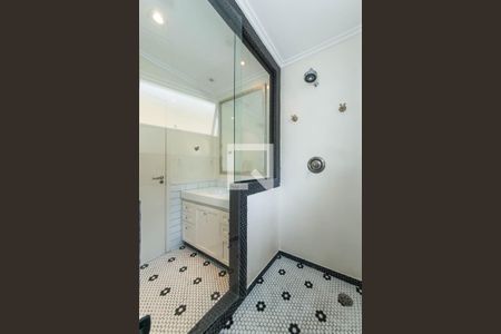 Casa para alugar com 110m², 2 quartos e 2 vagasBanheiro da Suíte