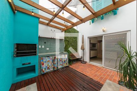 Casa para alugar com 110m², 2 quartos e 2 vagasQuintal - Churrasqueira