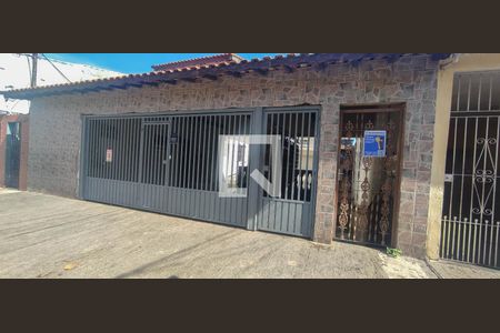 Casa de condomínio para alugar com 45m², 1 quarto e sem vaga Casa de condomínio para alugar com 45m², 1 quarto e sem vagaPlaca na Fachada