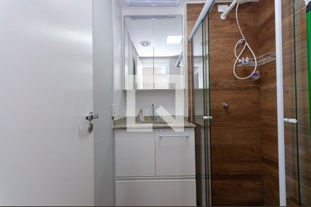 Banheiro de apartamento para alugar com 1 quarto, 28m² em Água Branca, São Paulo