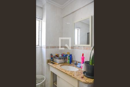 Apartamento à venda com 125m², 3 quartos e 1 vaga Apartamento à venda com 125m², 3 quartos e 1 vagaBanheiro