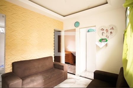 Sala de casa para alugar com 2 quartos, 60m² em Maria Helena, Belo Horizonte