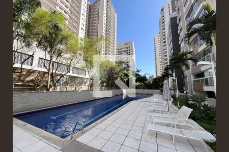 Apartamento à venda com 190m², 4 quartos e 2 vagasÁrea comum - Piscina