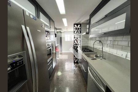 Apartamento à venda com 190m², 4 quartos e 2 vagasCozinha