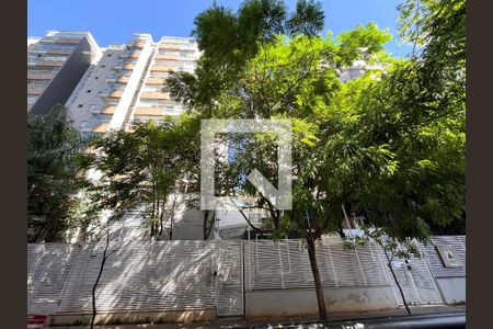 Apartamento à venda com 190m², 4 quartos e 2 vagasFachada
