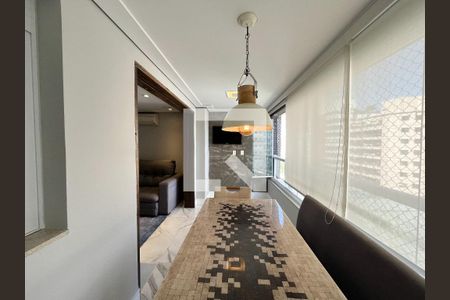 Apartamento à venda com 190m², 4 quartos e 2 vagasVaranda