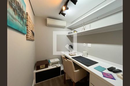 Apartamento à venda com 190m², 4 quartos e 2 vagasQuarto 4