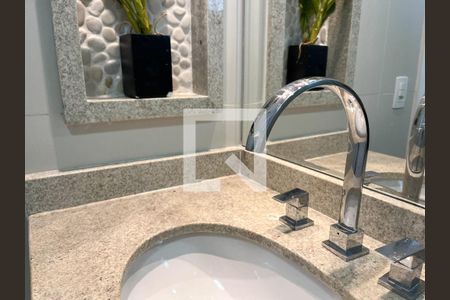 Apartamento à venda com 190m², 4 quartos e 2 vagasBanheiro da Suíte 1