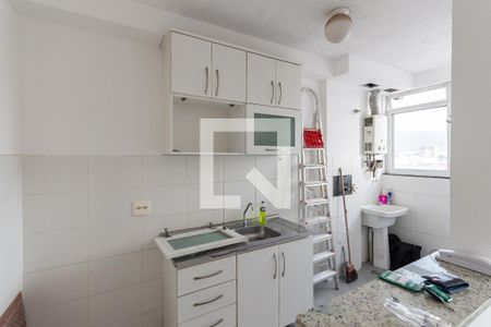 Apartamento para alugar com 49m², 2 quartos e sem vagaCozinha e Área de Serviço