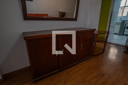 Apartamento para alugar com 70m², 2 quartos e sem vaga Apartamento para alugar com 70m², 2 quartos e sem vagaQuarto