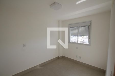 Quarto 1 de apartamento para alugar com 2 quartos, 64m² em Serrinha, Goiânia