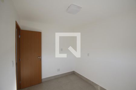 Quarto 1 de apartamento para alugar com 2 quartos, 64m² em Serrinha, Goiânia