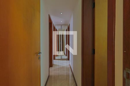 Corredor de apartamento para alugar com 4 quartos, 180m² em Anchieta, Belo Horizonte