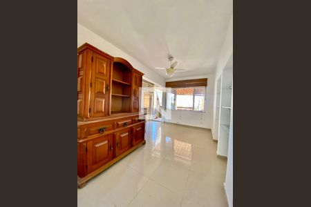 Sala de casa para alugar com 1 quarto, 40m² em Todos Os Santos, Rio de Janeiro