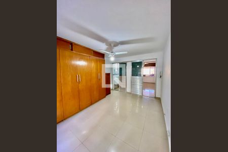 Quarto de casa para alugar com 1 quarto, 40m² em Todos Os Santos, Rio de Janeiro