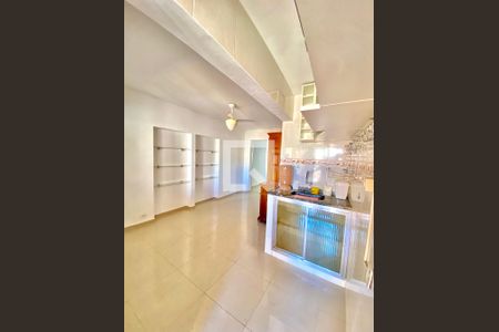 Casa para alugar com 40m², 1 quarto e 1 vaga Casa para alugar com 40m², 1 quarto e 1 vagaCozinha