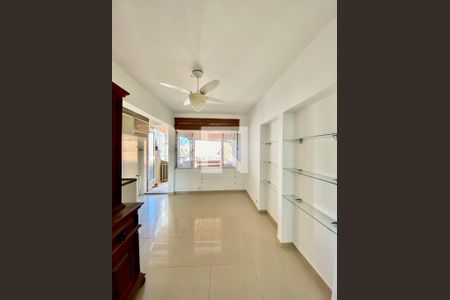 Sala de casa para alugar com 1 quarto, 40m² em Todos Os Santos, Rio de Janeiro