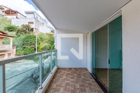 Varanda da Sala de casa para alugar com 3 quartos, 70m² em Barreiro, Belo Horizonte