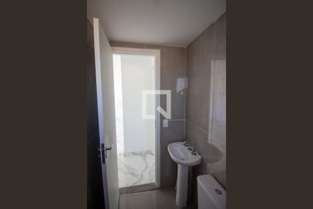 Apartamento para alugar com 38m², 2 quartos e 1 vaga Apartamento para alugar com 38m², 2 quartos e 1 vagaBanheiro