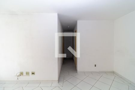 Sala de apartamento para alugar com 3 quartos, 65m² em Vila Margarida, São Paulo