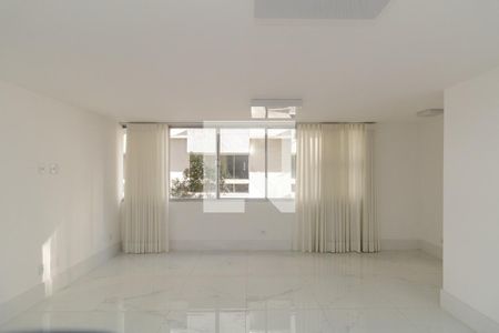 Apartamento para alugar com 110m², 4 quartos e 1 vagaSala